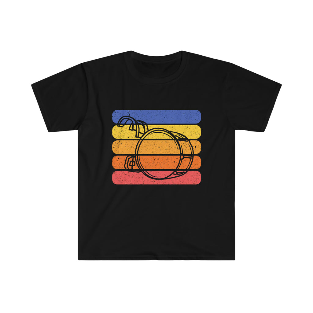 Vintage Grunge Lines Sunset - Bass Drum - Unisex Softstyle T-Shirt